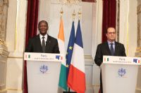 Le Chef de l’Etat a eu un entretien avec le Président François Hollande au Palais de l’Elysée