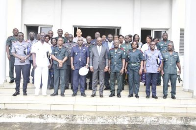 Prise en charge des patients: Le Ministre Pierre Dimba fait une visite de travail à l'Hôpital Militaire d'Abidjan (HMA)