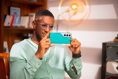 Publireportage : la série des Tecno Camon 40 boostée par l’intelligence artificielle