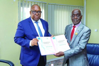 Radio KKT Fm de Taabo / Le maire N’gom signe la convention d’exploitation avec la HACA : « Taabo a besoin de cette radio pour la conduite des actions de développement »