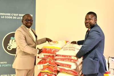 Ramadan 2022: le Ministre Amadou Koné fait don aux journalistes musulmans