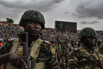 Niger: des échanges de tirs se poursuivent à Niamey