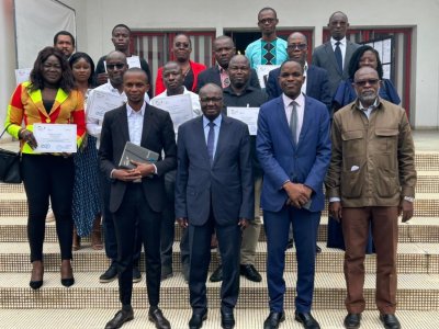 Renforcement de capacités : des formateurs en gestion énergétique de l'hôtellerie reçoivent leur attestation de fin de formation 