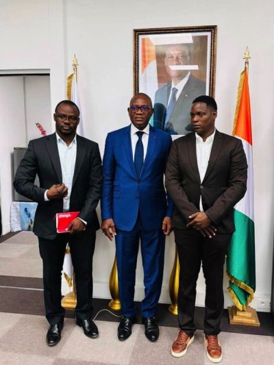 Renforcement de la Mobilité Urbaine pour la CAN 2023 :  le Ministre Délégué en Charge des Sports échange avec Yango Côte-d’Ivoire