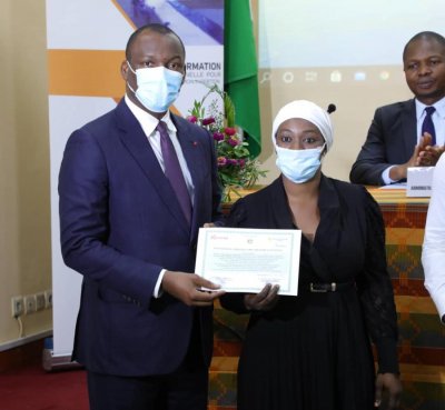 Renforcement des compétences des jeunes: l'Agence emploi jeunes (AEJ) forme 101 jeunes en Marketing, Management et Gestion Commerciale