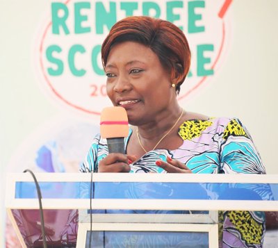 Rentrée scolaire 2022-2023 : la ministre Mariatou Koné reçoit un appui supplémentaire de 160 000 kits scolaires
