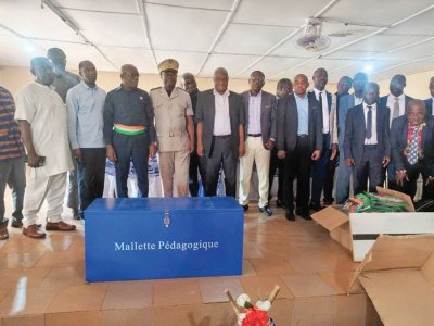 Rentrée scolaire 2024-2025 à Toulepleu : La ministre Mariatou Koné et le maire Kah Zion 