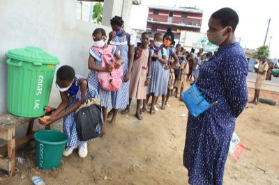 Covid-19: la vacation, mode opératoire pour respecter les mesures barrières après la réouverture des écoles à Abidjan