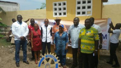 Le Rotary international remet 40 latrines publiques à des communes du district d’Abidjan