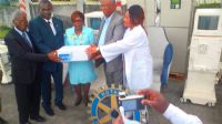 Le Rotary International offre 400 millions de FCFA de matériel d’hémodialyse au SAMU