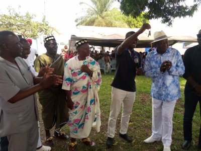 Yamoussoukro/Santé : le Ministre Souleymane Diarrassouba réalise la clôture du centre de santé de Logbakro