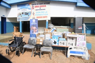 Côte d’Ivoire: ﻿Dominique Ouattara dote le centre de santé d’Amapo-Kouassikro d’équipements médicaux d’une valeur de plus de 13 millions de FCFA