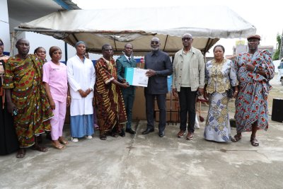 Santé publique: le maire de Cocody offre des équipements de pointe à plusieurs centres de santé de la commune