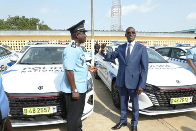 Sécurisation des fêtes de Pâques : le ministre Vagondo Diomandé dote 