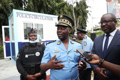 Sécurité routière : l’Amuga met des box à la disposition de la police nationale pour l’amélioration des conditions de travail des agents sur la voie publique