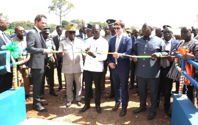 Sécurité transfrontalière : le ministre Vagondo Diomandé inaugure des postes de police de Takikro et Soko, au Nord-est