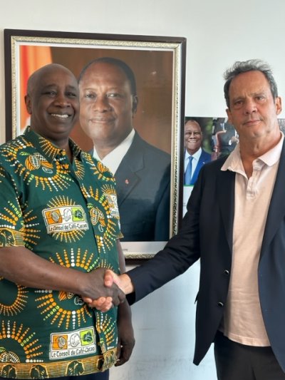 Coopération : l’Ambassadeur Aly Touré échange avec le Directeur Exécutif de l’OIS à Londres 