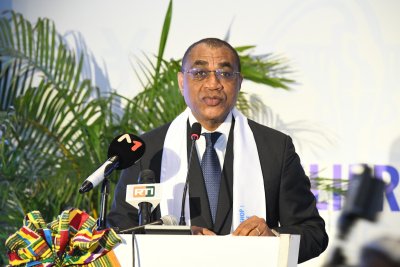 Le ministre des Finances et du Budget obtient l'approbation des députés pour des crédits budgétaires de 527,648 milliards FCFA