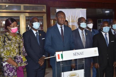 Sénat : Adoption de 2 projets de loi relatifs au métro d’Abidjan et au barrage de Singrobo-Ahouaty