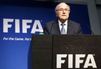 Scandale à la FIFA : le président Joseph Blatter démissionne