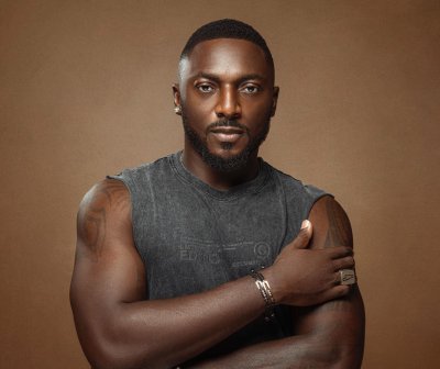 Showbiz ivoirien: Lionell, l'artiste miraculé : « Une paralysie faciale m’a volé ma voix, mais pas ma foi »