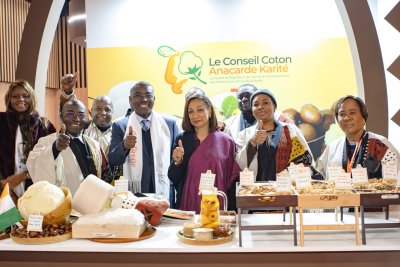 SIA 2026 : Le Ministre Bruno Nabagné Koné visite le stand du Conseil Coton Anacarde Karité