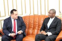 Les projets d’emploi de « Carrefour » présenté au Ministre Sidi Touré