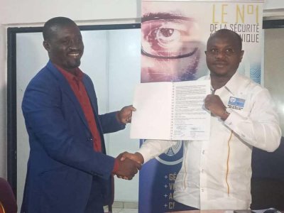 Sécurisation des motos taxis et tricycles: le syndicat des motos taxis et tricycle signe une convention de géolocalisation avec une société de la place