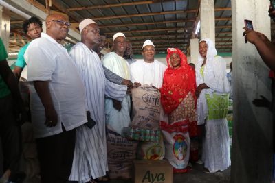Ramadan: élan de solidarité et de générosité envers 70 mosquées de vendredi de Port-Bouët