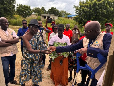Solidarité : la Fondation PORTEO offre une villa à la famille d’une adolescente atteinte d’IMC