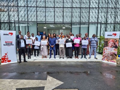 Solidarité : l’Ong « Avec le Cœur » fait un important don aux organisations sanitaires, éducatives et sociales