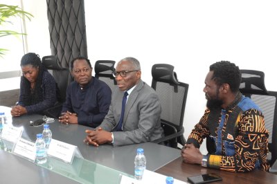 Soutien aux talents et à la créativité africaine : Amadou Coulibaly reçoit Meïté Sindou et Lokua Kanza pour dynamiser le secteur audiovisuel