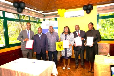 Sports et formation professionnelle : le ministère et l'ASEC Mimosas signent une double convention au profit de l'équipe féminine de football