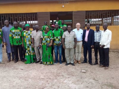 Tengrela : la Mutuelle de développement socio-économique invite les élèves à sortir des sites d’orpaillages  et des champs d’anacarde pour les salles de classes