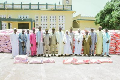 Touba/ Solidarité Ramadan : le Ministre Moussa Sanogo offre 48 tonnes de vivres aux musulmans du Bafing