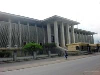 Côte d’Ivoire: un père condamné à un an de prison pour le mariage précoce de sa fille