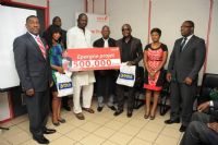 Cérémonie de remise des chèques à nos heureux gagnants du tirage au sort du produit « UBA EPARGNE PROJET ».