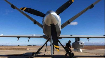 En direct : un avion russe fait tomber un drone américain en mer Noire