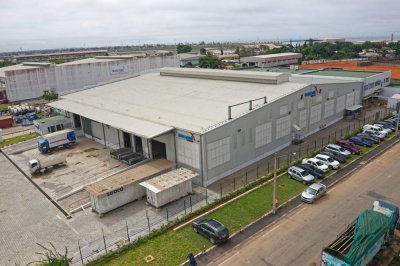 Entrepôt aérien de Bolloré Transport & Logistics en Côte d’Ivoire : une nouvelle base logistique entre innovation et protection de l’environnement