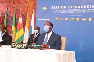 Ouattara appelle à une stratégie commune de lutte contre le Covid-19 dans l’UEMOA