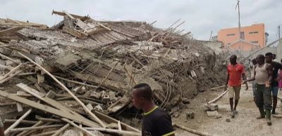 Un immeuble s’effondre à Yamoussoukro, 12 ouvriers blessés évacués au CHR