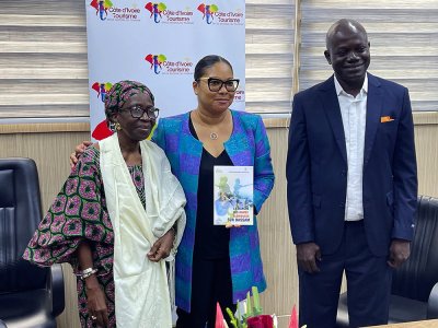 Valorisation des œuvres touristiques : un livre retraçant l’histoire de la marche des Dames sur Bassam présenté