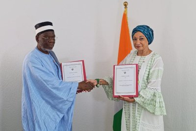 Valorisation et préservation du patrimoine documentaire islamique: la ministre Françoise Remarck et le président du COSIM, Cheikh Aïma Diakité, signent une convention