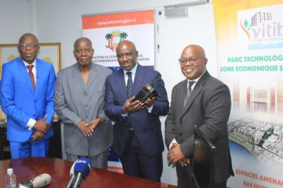 Technologies: le 1er smartphone et ordinateur made in Côte d’Ivoire dévoilé