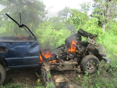 Un pick-up de la gendarmerie ivoirienne endommagé par un engin explosif improvisé