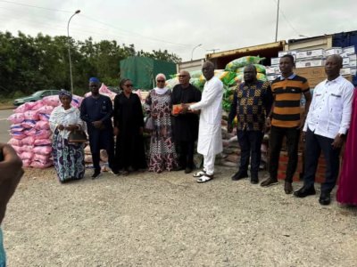 Yamoussoukro/Ramadan-Carême : le Ministre Souleymane Diarrassouba soutient les communautés musulmane et chrétienne avec 35 tonnes de vivres