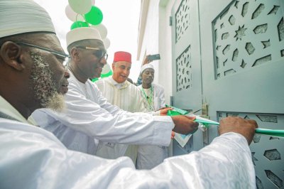 Yamoussoukro/Religion : le Ministre Souleymane Diarrassouba préside la double cérémonie de la remise des clés et de la commémoration du soixantenaire de la mosquée de la paix réhabilitée par le Roi Mohamed VI