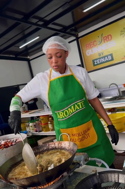 Guinness World Record culinaire/Avant le dernier virage:  ''Je me sens très bien, comme d'habitude, comme tous les matins'' (Zeinab Bancé)