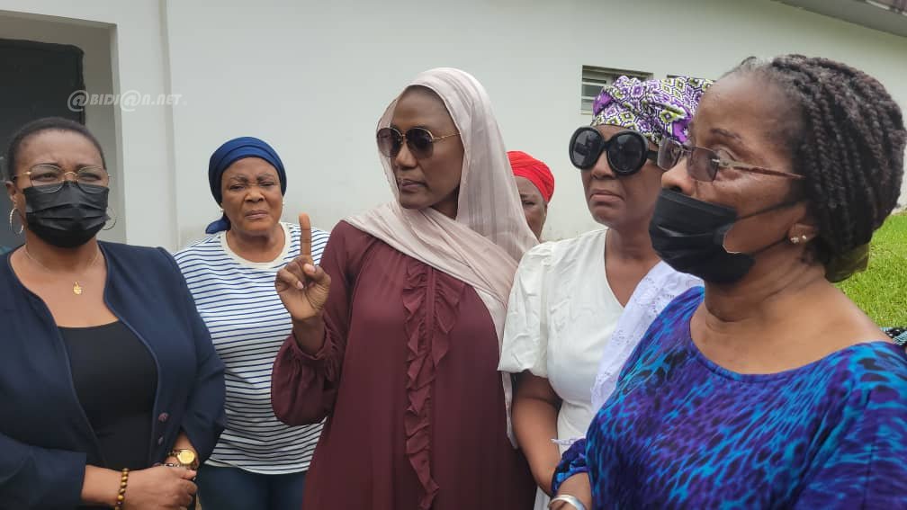 A la recherche de Zigui Ibrahim, Nady Gbagbo et plusieurs femmes se rendent dans les locaux de la DST