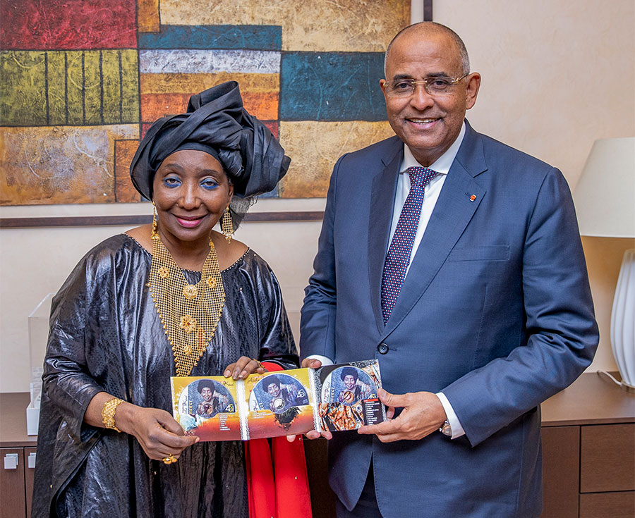 A quelques semaines de la célébration de ses 45 ans de carrière: Aicha Koné reçue par Patrick Achi